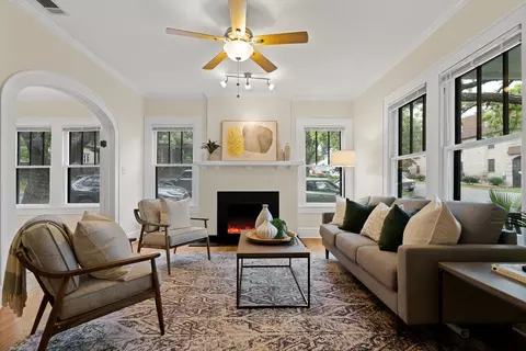 Living - 601 E 43rd St, Austin, TX 78751 photo 3 of 5