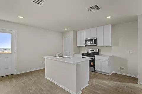 Kitchen - 113 Howard Dr, Maxwell, TX 78109 photo 1 of 2
