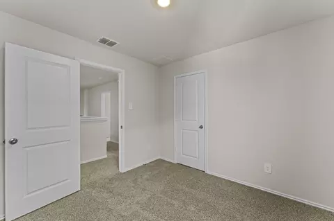Bedroom - 113 Howard Dr, Maxwell, TX 78109 photo 4 of 10