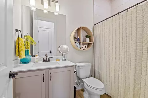 Bath - 2609 Antalya Loop, Leander, TX 78641 photo 3 of 4