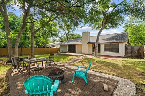 811 Timber Trl, Cedar Park, TX 78613