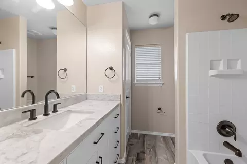 Bath - 403 Red Hawk Dr, Leander, TX 78641 photo 5 of 5