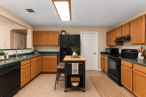 Kitchen - 111 Burnet Forest Cv, Elgin, TX 78621 photo 2 of 3