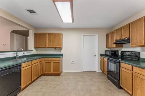 Kitchen - 111 Burnet Forest Cv, Elgin, TX 78621 photo 3 of 3