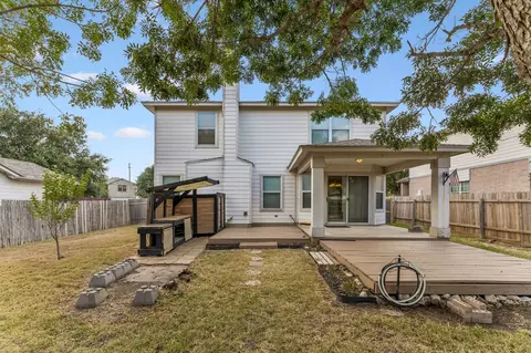 Exterior - 111 Burnet Forest Cv, Elgin, TX 78621 photo 4 of 6