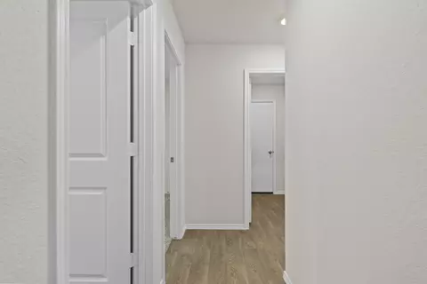 Entry Way - 307 Wild Goose Dr, Luling, TX 78648 photo 3 of 5