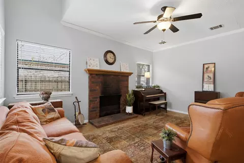 Other - 502 Cedar Ln, Pflugerville, TX 78660 photo 4 of 9