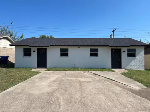 606 Sunset Ln #A-B, Copperas Cove, TX 76522