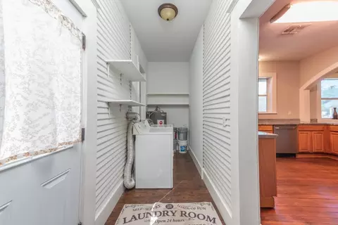 Other - 802 E Crockett St, Luling, TX 78648 photo 3 of 10