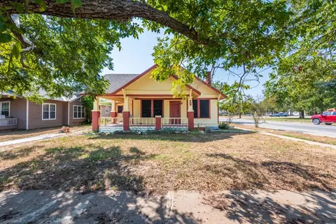 Other - 802 E Crockett St, Luling, TX 78648 photo 10 of 10