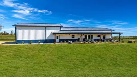7047 Falke Heinrich Rd, Schulenburg, TX 78956