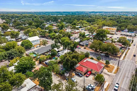 View/Area - 1906 E 2nd St, Austin, TX 78702 photo 14 of 24