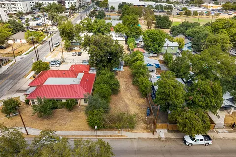 View/Area - 1906 E 2nd St, Austin, TX 78702 photo 18 of 24
