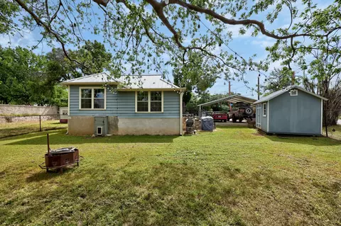 Exterior - 2120 Leander St, Georgetown, TX 78626 photo 5 of 8