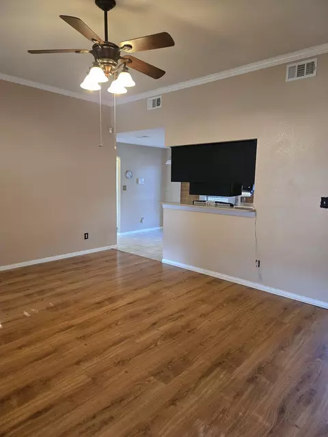Living - 2607 Cherrylawn Dr, Taylor, TX 76574 photo 2 of 2