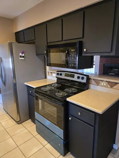Kitchen - 2607 Cherrylawn Dr, Taylor, TX 76574 photo 2 of 2