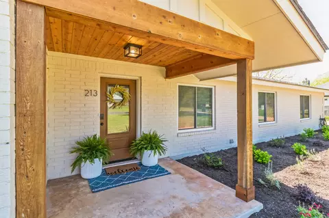 213 Clear Springs Rd, Georgetown, TX 78628