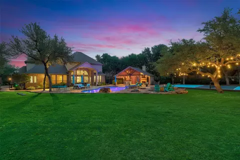 213 Vista Ln, Georgetown, TX 78633