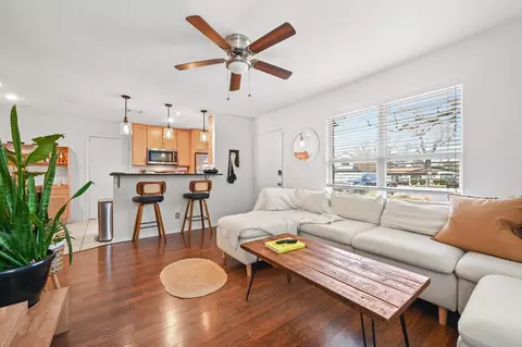 1005 Daphne Ct, Austin, TX 78704