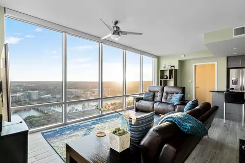 300 Bowie St #2602, Austin, TX 78703