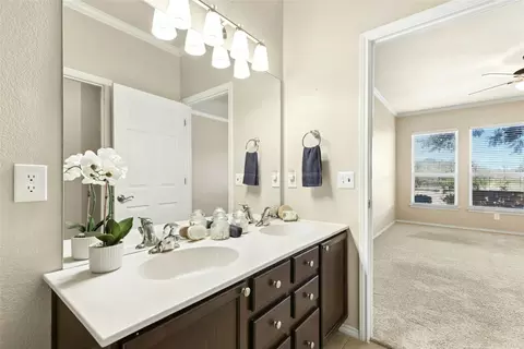 Bath - 215 Bonham Loop, Georgetown, TX 78633 photo 1 of 3
