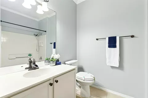 Bath - 215 Bonham Loop, Georgetown, TX 78633 photo 3 of 3