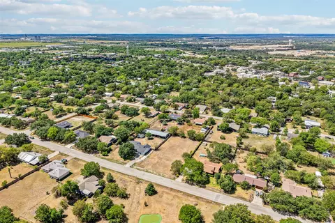 108 Sequoyah St, Buda, TX 78610 photo 3