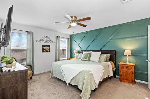 Bedroom - 100 Wincliff Cv #13D, Jarrell, TX 76537 photo 1 of 2