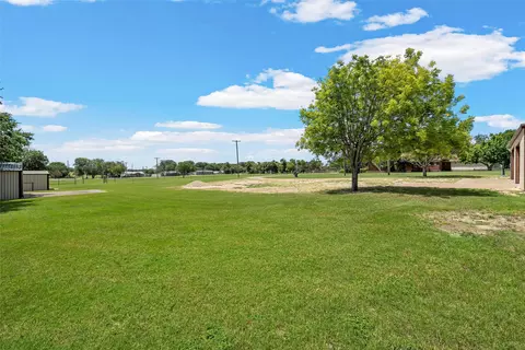 Exterior - 204 Christopher Dr, Eddy, TX 76524 photo 9 of 9
