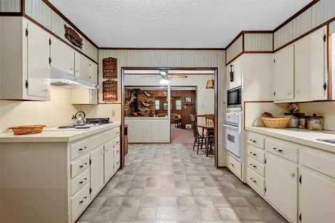 Kitchen - 204 Christopher Dr, Eddy, TX 76524 photo 3 of 3