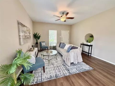 Living - 102 Williamson Cv, Elgin, TX 78621 photo 2 of 4