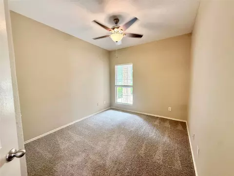 Bedroom - 102 Williamson Cv, Elgin, TX 78621 photo 2 of 8