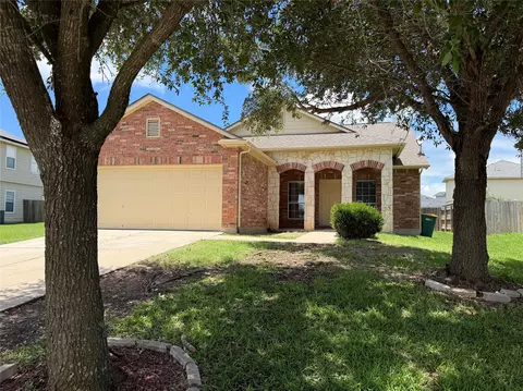 Exterior - 102 Williamson Cv, Elgin, TX 78621 photo 5 of 5