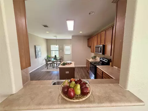 Kitchen - 102 Williamson Cv, Elgin, TX 78621 photo 4 of 4