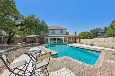 1915 Oak Forest Dr, Round Rock, TX 78681