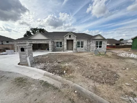 406 Hogans Place Pl, Meadowlakes, TX 78654