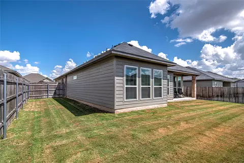 Exterior - 7221 Caladium Dr, Temple, TX 76502 photo 8 of 8