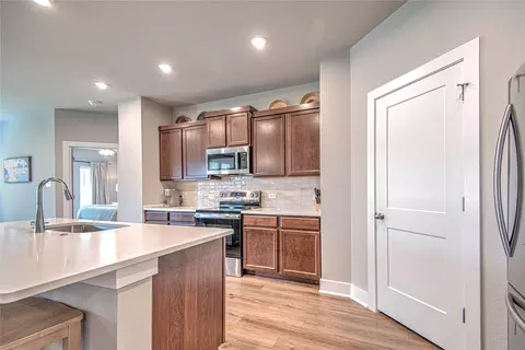 Kitchen - 7221 Caladium Dr, Temple, TX 76502 photo 2 of 3
