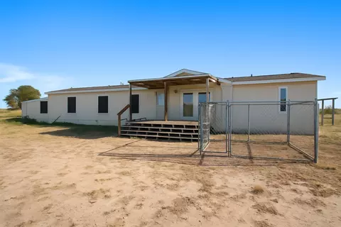1600 County Road 465, Elgin, TX 78621 photo 3