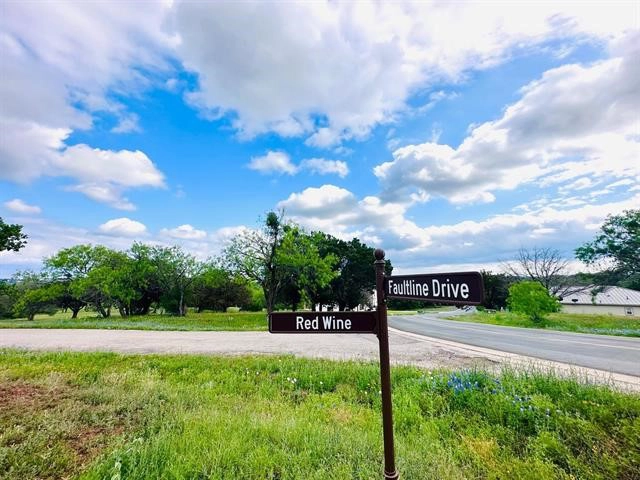 300 Red Wine/Fault Line  