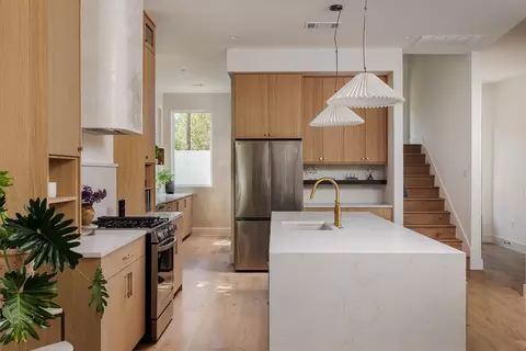 Kitchen - 2014 E 10th, Austin, TX 78702 photo 3 of 4