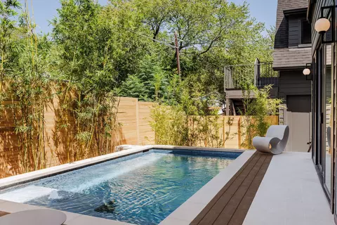 Exterior - 2014 E 10th, Austin, TX 78702 photo 5 of 11
