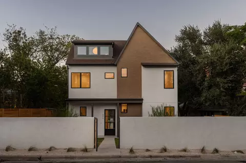 Exterior - 2014 E 10th, Austin, TX 78702 photo 10 of 11
