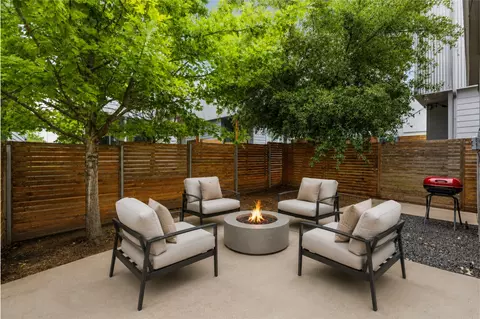 801 N Bluff Dr #33, Austin, TX 78745