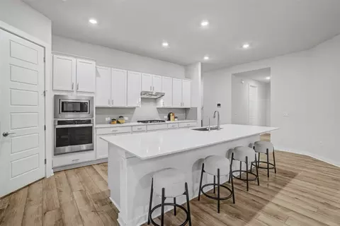 Kitchen - 421 Abruzzi St, Leander, TX 78641 photo 3 of 3