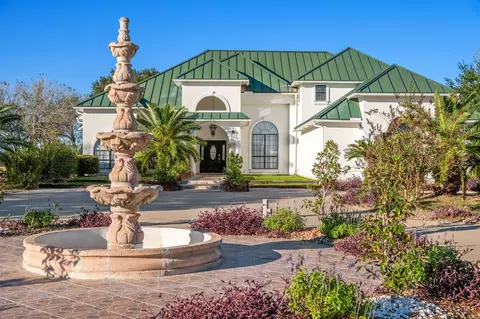 968 Tate Rd, Victoria, TX 77904