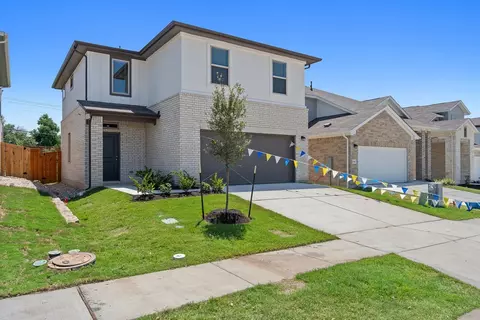 156 White Horses Dr, Kyle, TX 78640