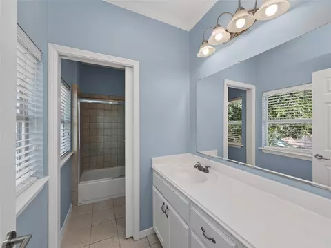 Bath - 108 E 46th St, Austin, TX 78751 photo 5 of 5