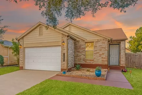 Exterior - 141 Beech Dr, Kyle, TX 78640 photo 2 of 5