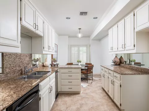 Kitchen - 3111 Windsor Rd #E, Austin, TX 78703 photo 1 of 2
